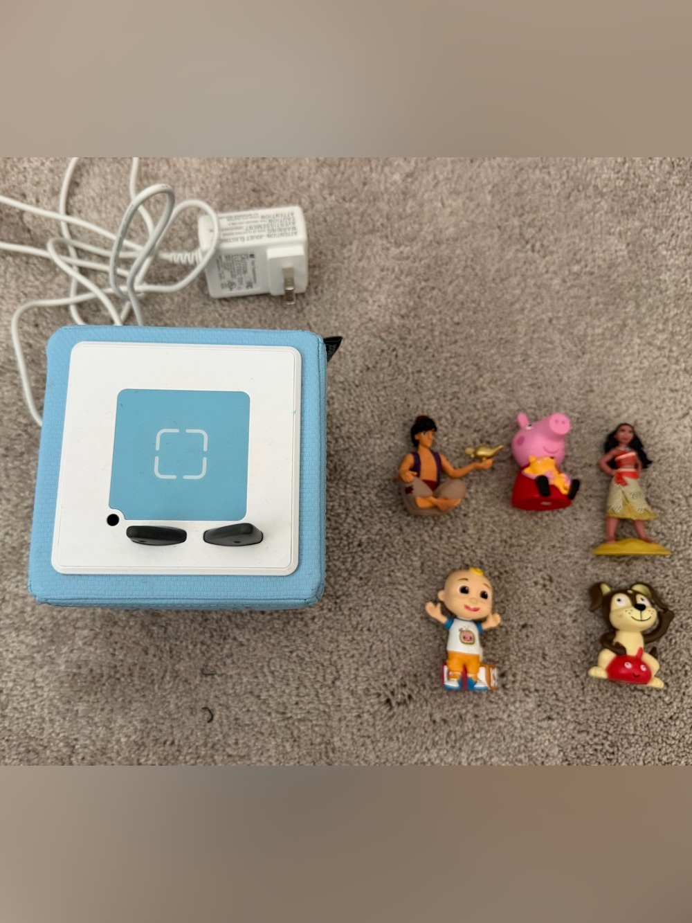 Toniebox + (5) tonies